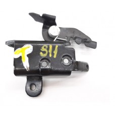 Trava Batente Fechadura Tampa Traseira Nissan Sentra 2.0