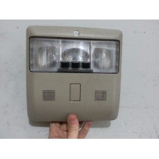 Luz Teto Cortesia Discovery 4 2010