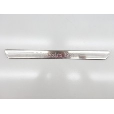 Soleira Porta Dianteira Esquerda Mercedes B200 Turbo