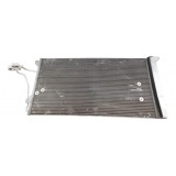 Condensador Ar Condicionado Volkswagen Touareg 7l0820411g