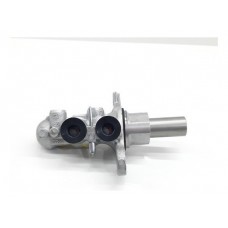 Atuador Cilindro Frenagem Mestre Mercedes A45 Gla 45 Amg