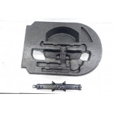 Macaco Isopor Toyota Corolla Cross