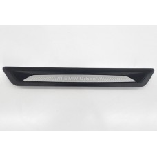 Soleira Porta Dianteira Direita Bmw 118 2013