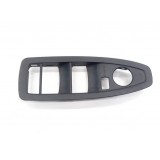 Moldura Botão Porta Diant. Esquerda Bmw 118 2013 728383206