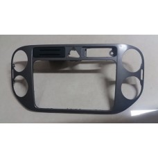 Acabamento Moldura Painel Radio Dvd Tiguan 2009