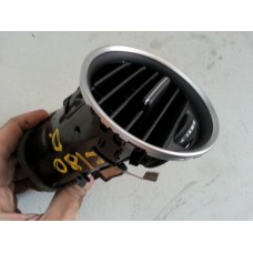Difusor De Ar Do Painel Direito Mercedes C180