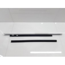 Pestana Porta Traseira Esquerda Audi Q3 2016