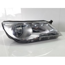 Farol Direito Tiguan 2010 (leia)