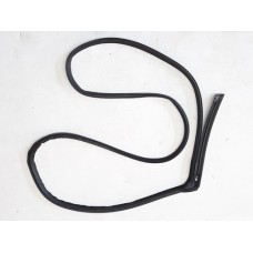  Borracha Fixa Porta Traseira E/ Chevrolet Tracker 2018