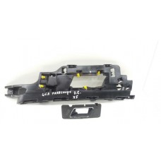 Guia Esguicho Para-choque Dianteiro Esquerdo Jaguar Xf 2016