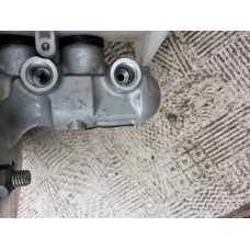 Cilindro Mestre Freio Mercedes B200     2013