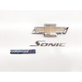 Emblema Tampa Traseira Chevrolet Sonic 