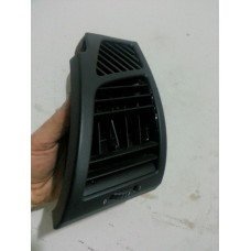 Difusor De Ar Direito Bmw 120