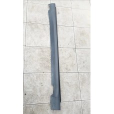 Spoiler Caixa Ar  Direita  Cherokee Longitude  2015