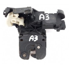 Fechadura Tampa Traseira Porta Malas Audi A3 2010 8p4827505c