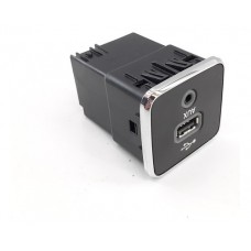 Entrada Botão Usb Auxiliar Toro 4x4 Diesel 53223309