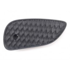 Moldura Farol Milha Esquerdo Mercedes Gla 1.6 Turbo