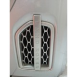 Grade Acabamento Do Para-lama Esquerdo Discovery 4